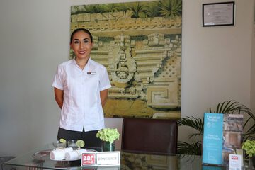 Concierge desk