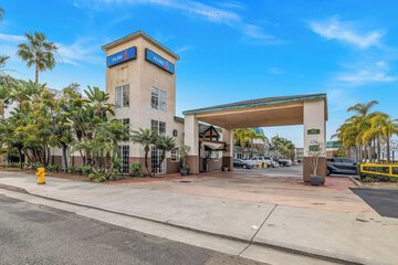 Motel 6 Oceanside CA Marina / Camp Pendleton