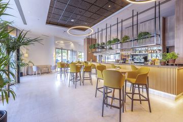 Snack bar