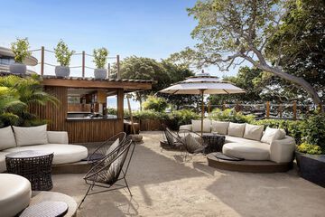 Beach bar