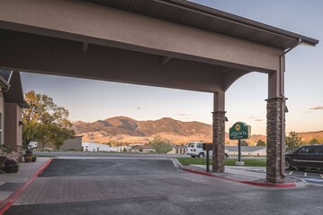 Property Grounds 29 of 29