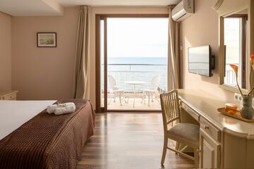 Beach/ocean view