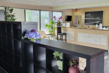 Concierge desk