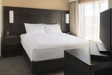 Room 19 of 47