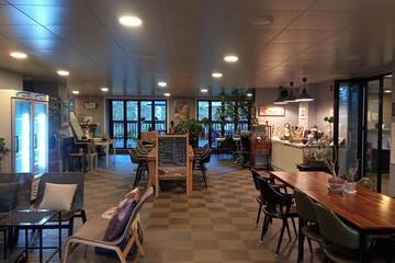 Cafe