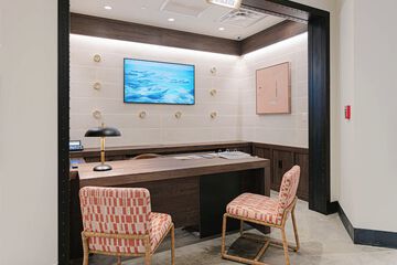 Concierge desk