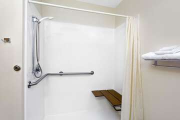 Room 7 of 10