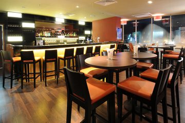 Sports bar