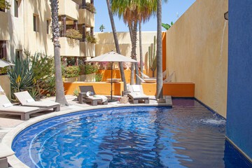 Pool waterfall