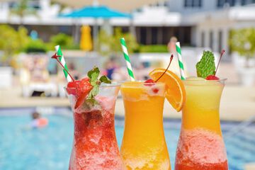 Poolside bar