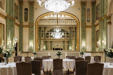 Banquet hall