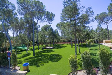 Children's play area - outdoor
