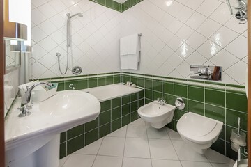 Private spa tub