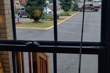Hotel Exterior 208 of 211