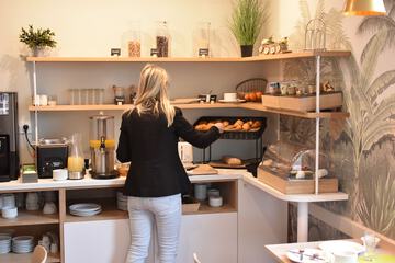 Breakfast buffet