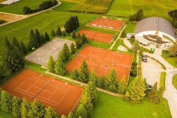 Tennis court