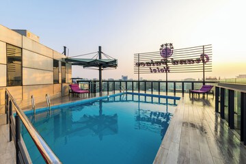 Rooftop pool