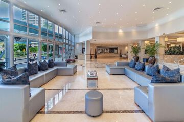 Radisson Hotel Miami Beach