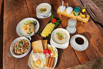 Breakfast meal