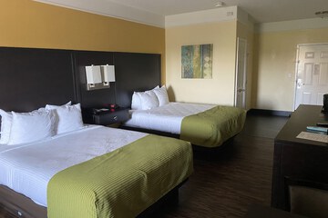 Room 51 of 69