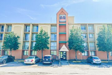 Jackson Hotel & Convention Center