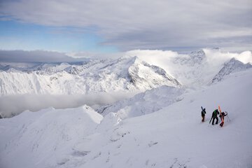 Snow and ski sports