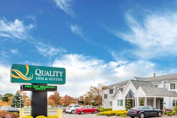 Quality Inn & Suites North / Polaris
