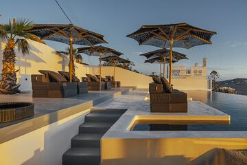 Sundeck