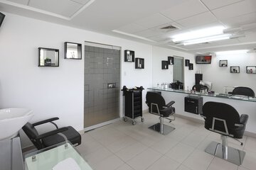 Hair salon