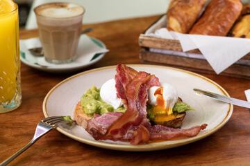 Breakfast meal
