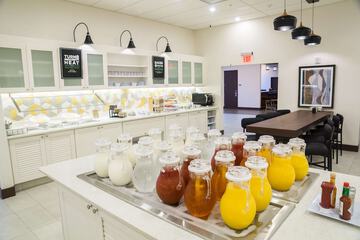 Breakfast area