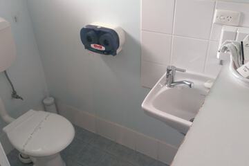 Bathroom amenities
