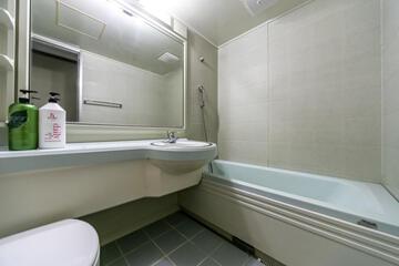 Photo 33