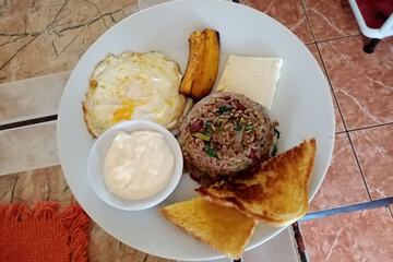 Breakfast meal