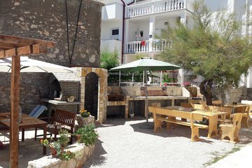 BBQ/picnic area