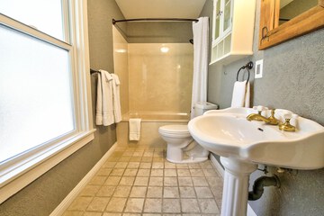 Jetted tub