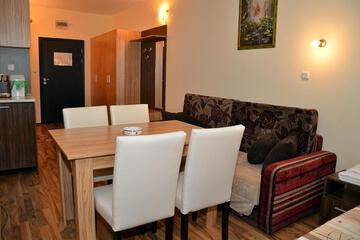 Photo 52