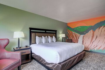 The Ridgeline Hotel at Yellowstone Ascend Hotel Collection