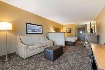 Room 10 of 35