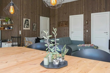 guest_rooms