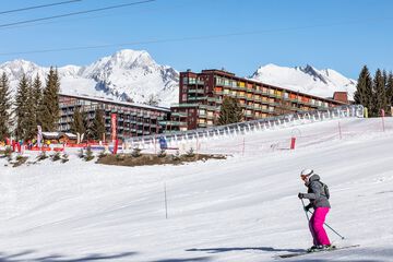 Snow and ski sports