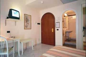 Photo 49