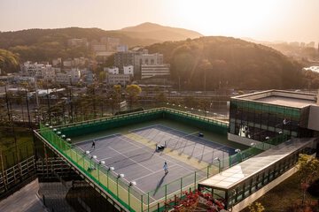 Tennis court
