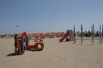 Children's play area - outdoor