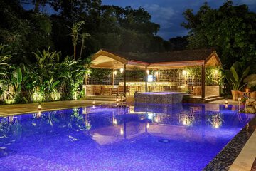 Poolside bar