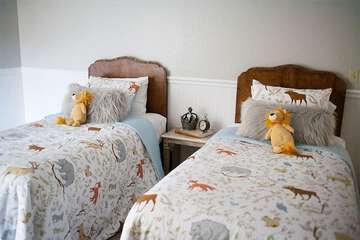 Children's theme room