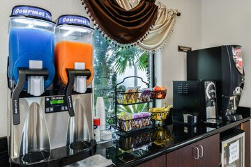 Breakfast/Coffee Service 26 of 29