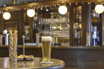 Sports bar