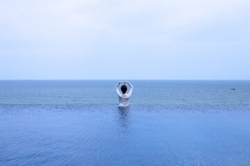 Infinity pool