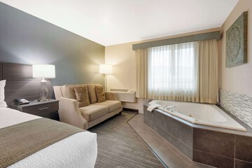 Room 12 of 51